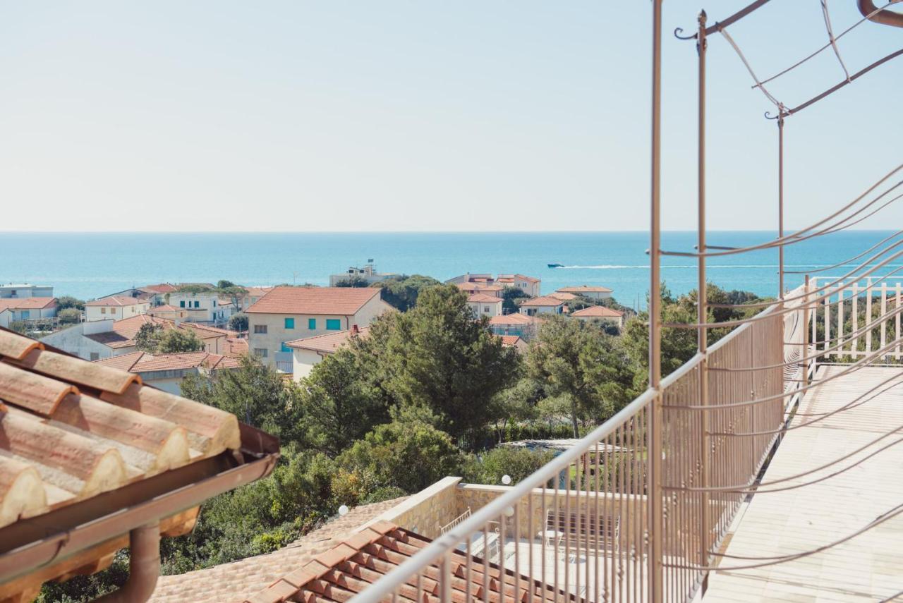 Апартаменты Castel Del Mare Сан-Винченцо Экстерьер фото